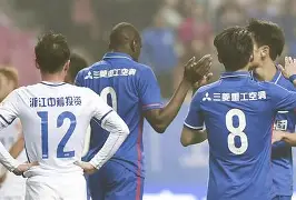 九游网页平台-中超倒计时；上海申花今晚外线爆发；细节引发关注；底气十足；轮换策略成焦点的简单介绍