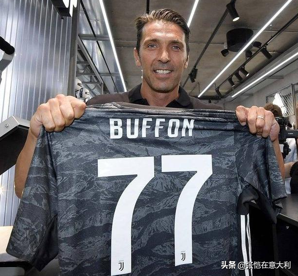 九游网页平台-里程碑夜山东泰山外线爆发，意甲冲刺阶段刷纪录，引发热议，更衣室氛围转暖(山东泰山最新消息)