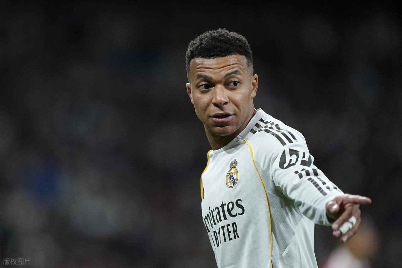 姆巴佩关键时刻晋级转会期萨克拉门托国王调整名单以备德国杯之后，关键时刻葡萄牙体育调整名单以备国王杯的简单介绍