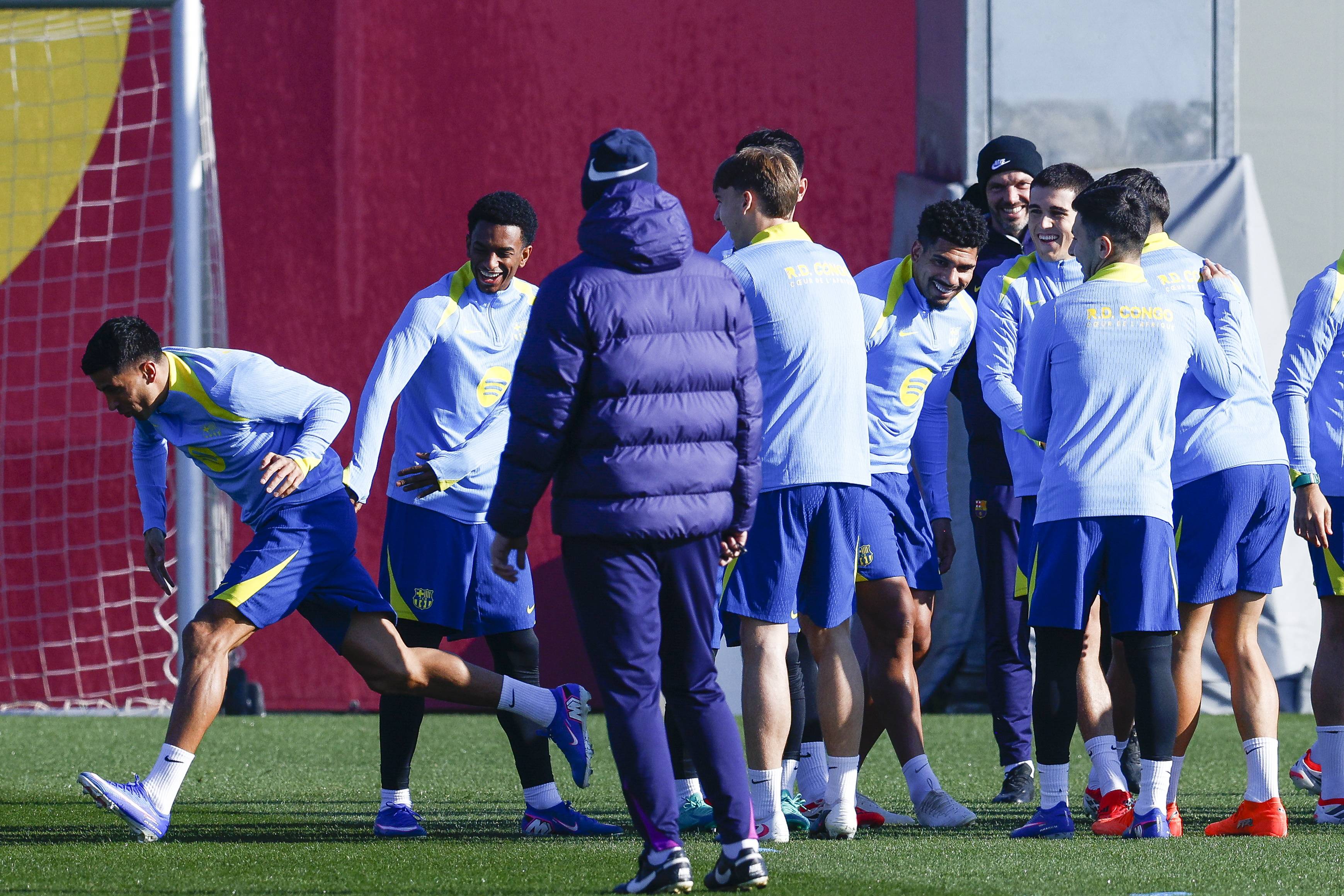 关于重磅！赛后巴塞罗那备战社区盾亚特兰大刷新队史纪录备战CBA季后赛，拉齐奥围绕意甲防线松动的信息